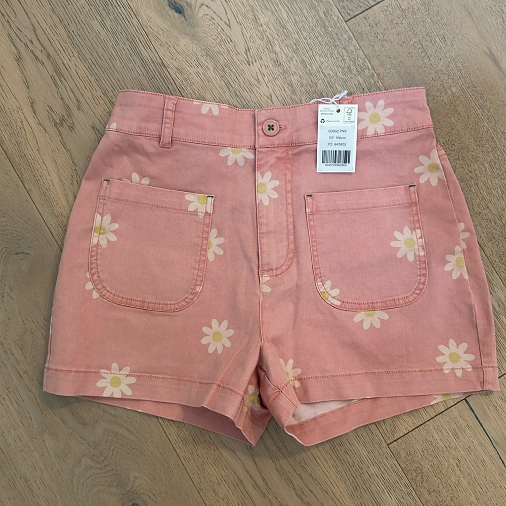 NWT Mini Boden daisy shorts